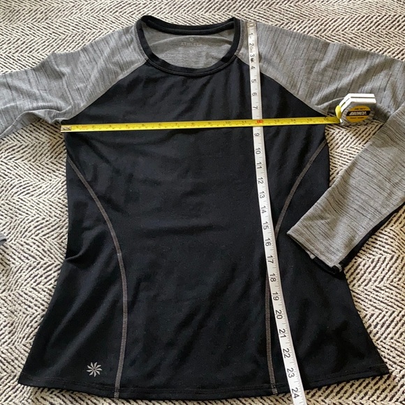 Athleta long sleeve shirt - Picture 5 of 7